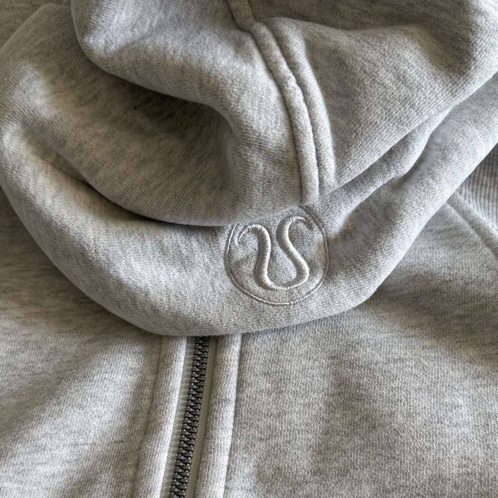lululemon cropped scuba / heather gray / M/L - Picture 4 of 9